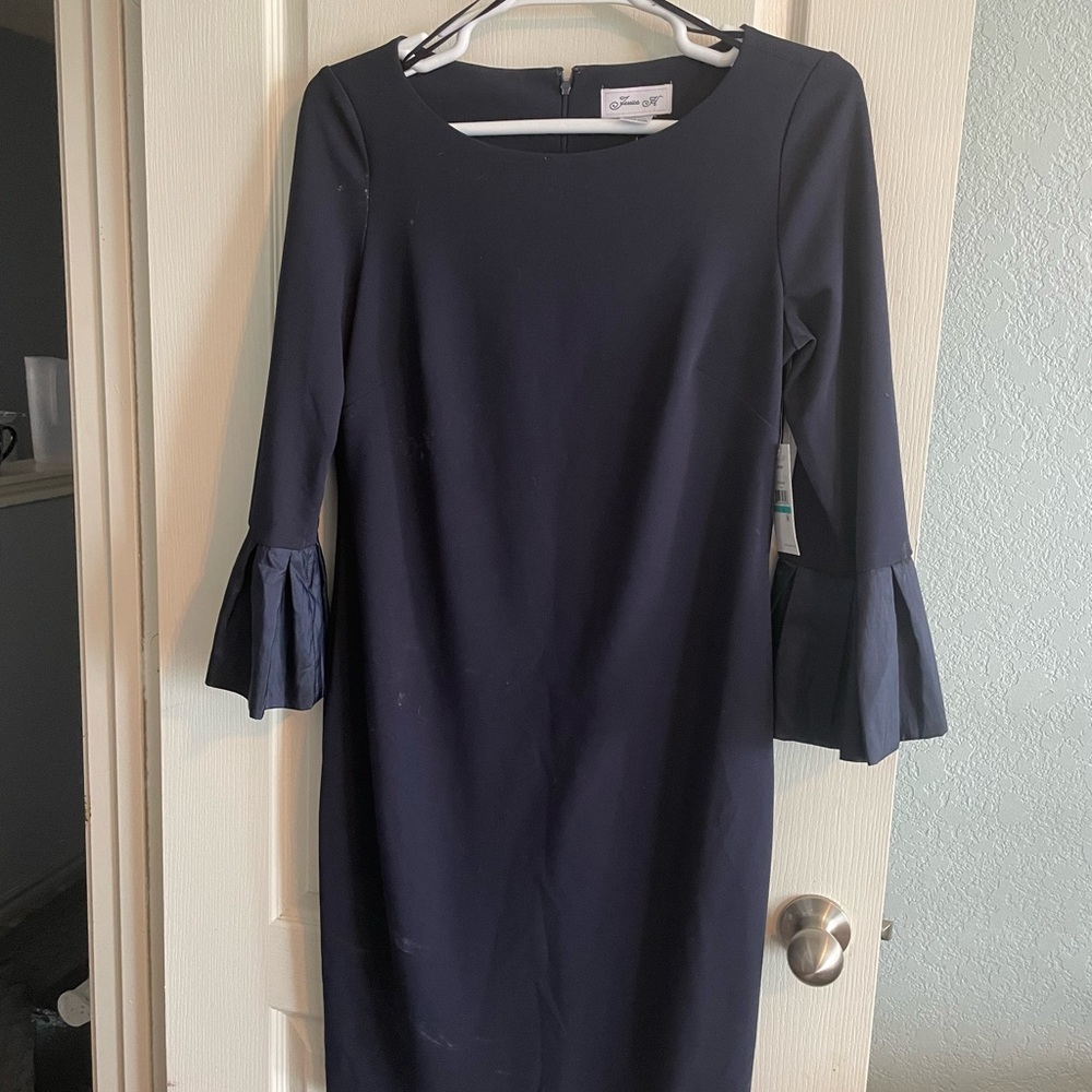 Elegant Navy Blue Dress with Flared Sleeves